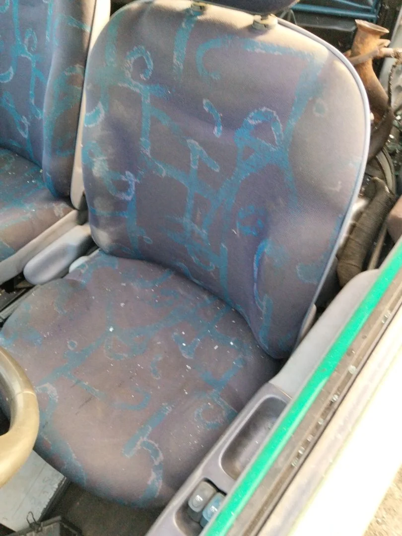 Foto de ASIENTO DELANTERO IZQUIERDO RENAULT TWINGO I (C06) 1.2 (58 CV / 43 KW)