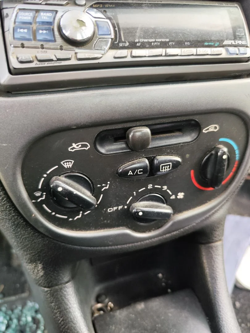 Foto de MANDO CALEFACCION / AIRE ACONDICIONADO PEUGEOT 206 1.6 16V CAT (109 CV / 80 KW)