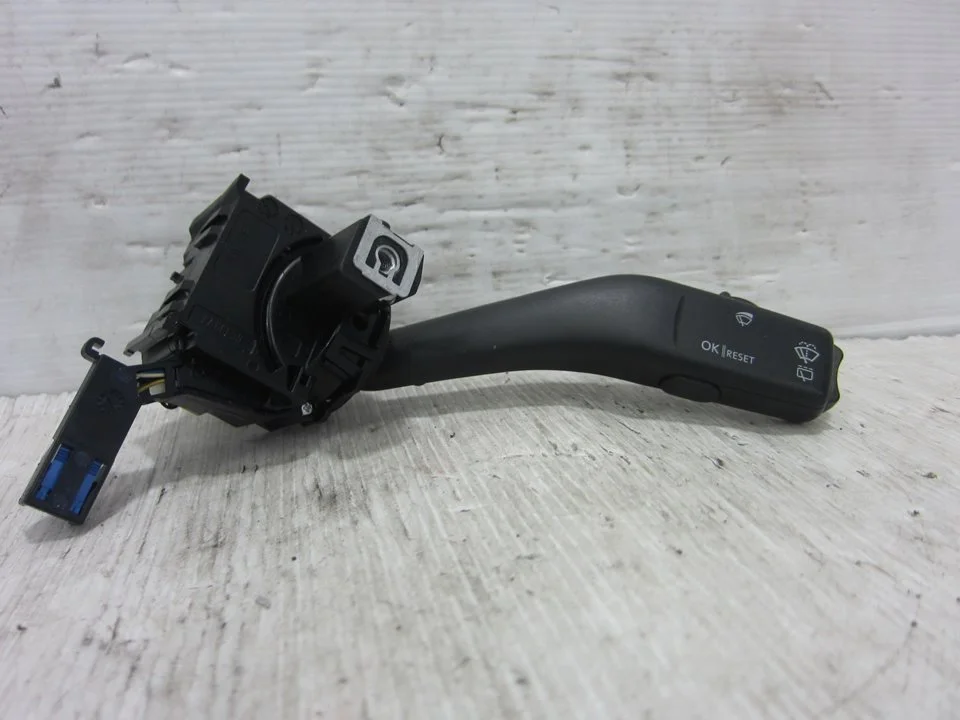 Foto de MANDO LIMPIA VOLKSWAGEN GOLF PLUS V (5M1) 1.9 TDI (105 CV / 77 KW) referencia 1K0953519A
