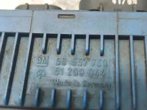 Foto de CAJA PRECALENTAMIENTO OPEL CORSA D 1.3 16V CDTI (75 CV / 55 KW) referencia 55557760 foto 3