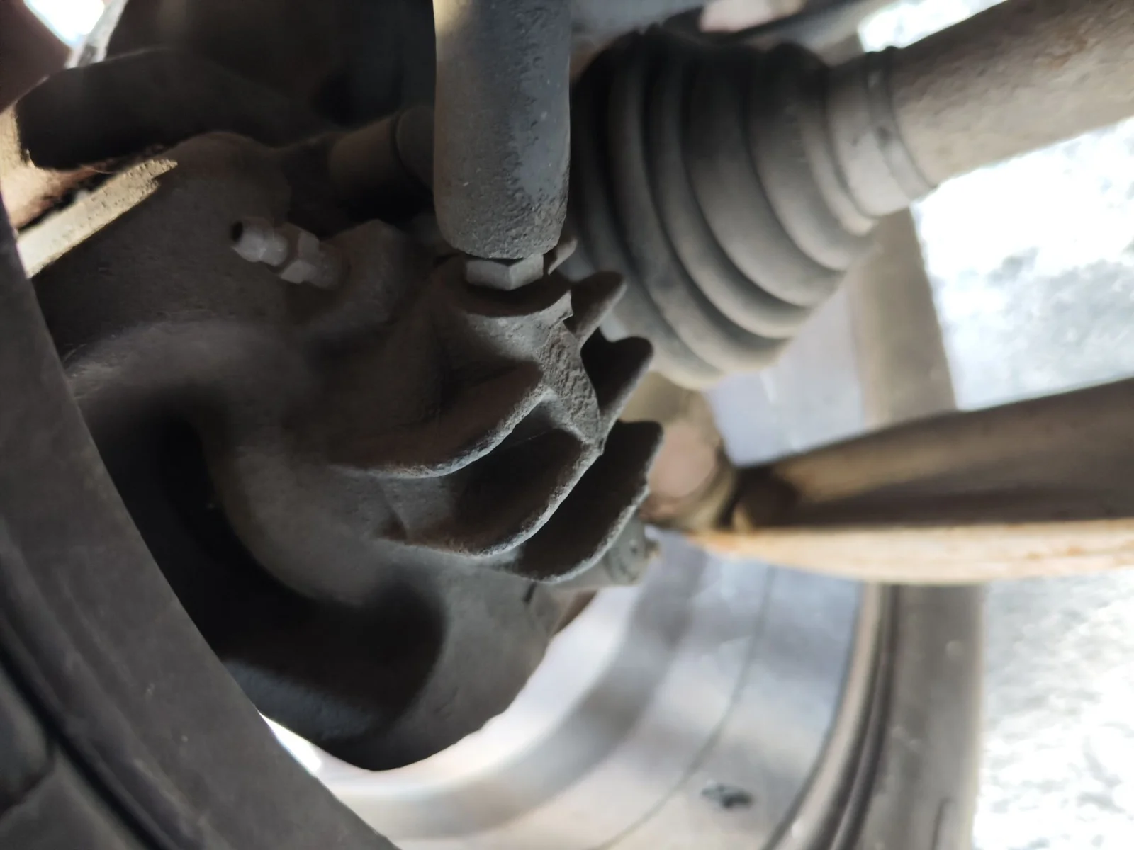 Foto de PINZA DE FRENO DELANTERA DERECHA CITROEN GRAND C4 PICASSO 1.6 16V HDi FAP (109 CV / 80 KW)