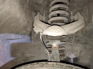 Foto de BRAZO SUSPENSION SUPERIOR DELANTERO DERECHO HONDA ACCORD BERLINA (CG7-9/CH1-7)