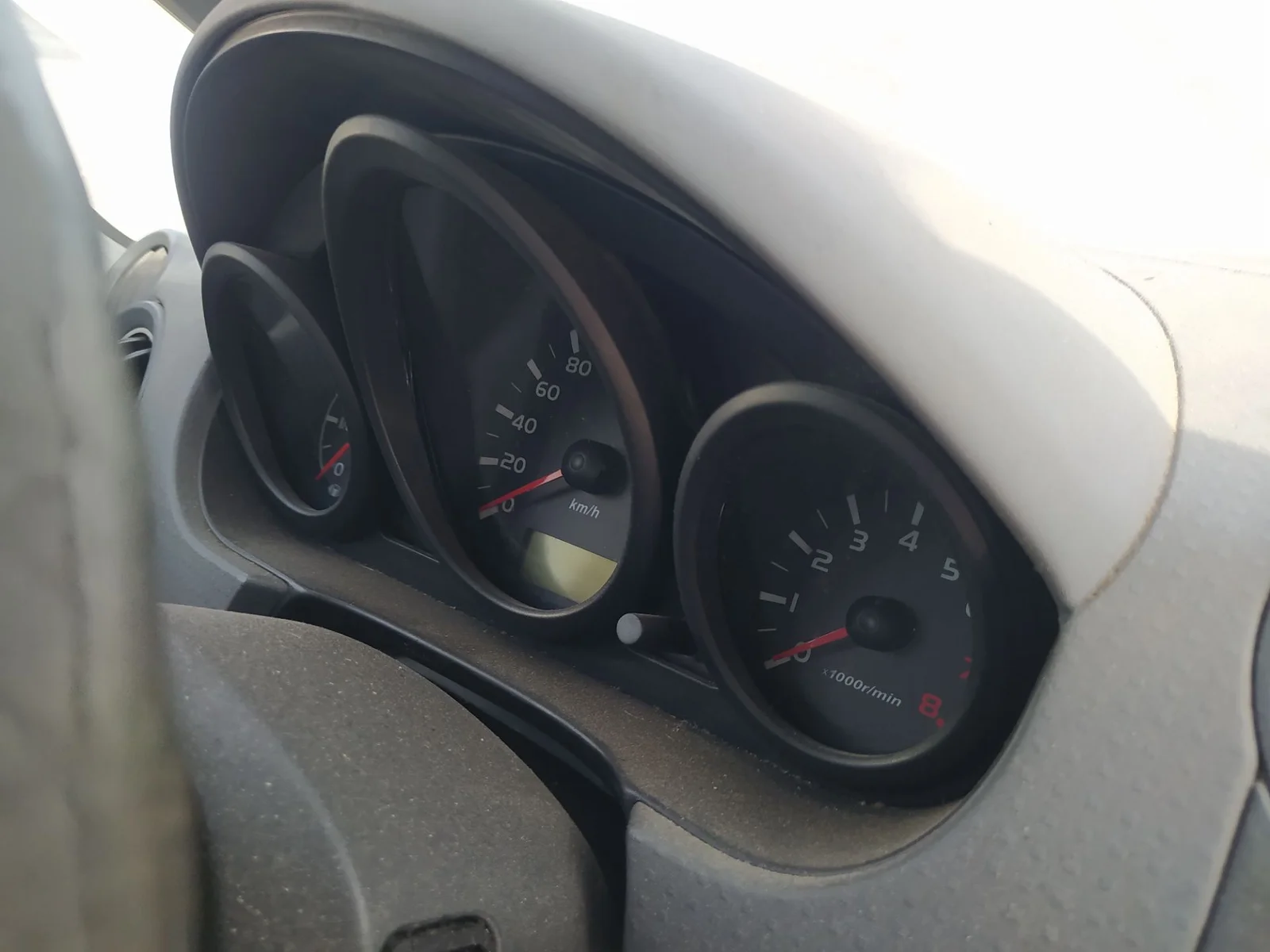 Foto de CUADRO INSTRUMENTOS MITSUBISHI COLT CZ3 BERL. 5 (Z30A) 1.1 CAT (75 CV / 55 KW)