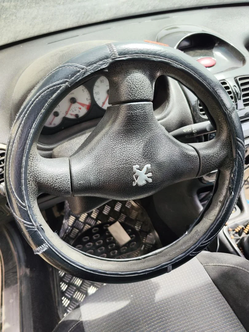 Foto de AIRBAG DELANTERO IZQUIERDO PEUGEOT 206 1.4 (75 CV / 55 KW)