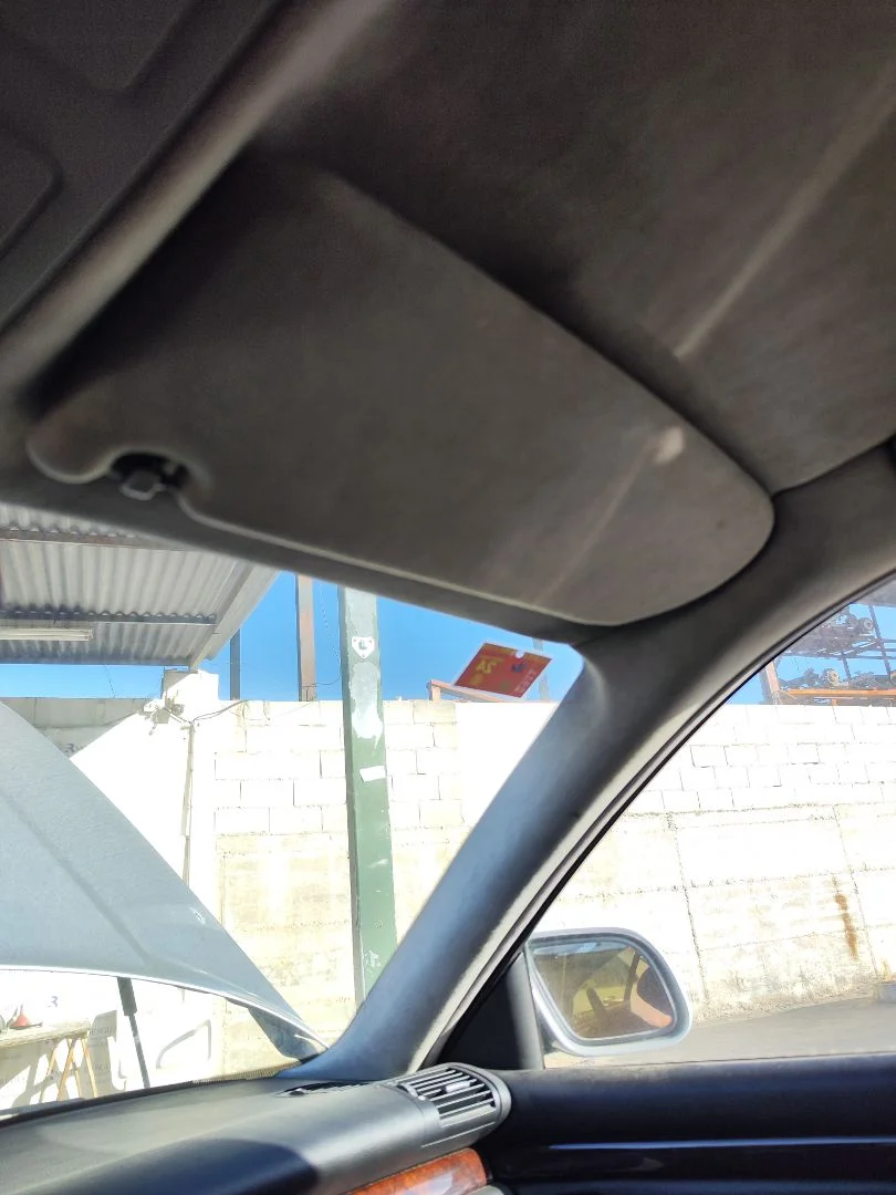 Foto de PARASOL DERECHO AUDI A8 (D2) 4.2 V8 40V (310 CV / 228 KW)