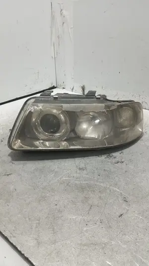 Foto de FARO IZQUIERDO AUDI A3 (8L) 1.8 20V (125 CV / 92 KW) referencia 8L0941003AF