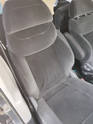 Foto de ASIENTO DELANTERO DERECHO CITROEN GRAND C4 PICASSO 1.6 16V HDi FAP (109 CV / 80 KW) foto 2