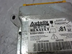 Foto de CENTRALITA AIRBAG RENAULT ESPACE IV (JK0) 2.0 16V (136 CV / 100 KW) referencia 8200412023 foto 2
