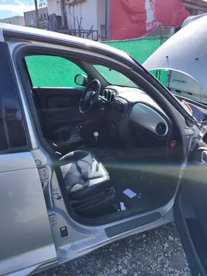 Foto de GOMAS CONTORNO PUERTA CHRYSLER PT CRUISER 2.2 CRD CAT (121 CV / 89 KW)