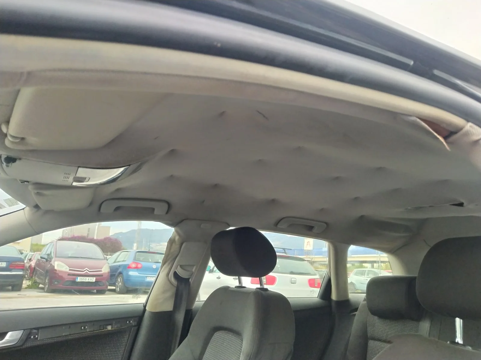 Foto de ASIDERO TECHO TRASERO DERECHO AUDI A3 SPORTBACK (8PA) 2.0 TDI (140 CV / 103 KW) referencia 8P0857607P FKZ