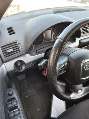 Foto de SALPICADERO AUDI A4 AVANT (8E) 3.0 V6 24V TDI (233 CV / 171 KW) referencia 8E1857041T FKZ foto 4