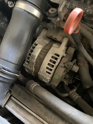Foto de ALTERNADOR VOLKSWAGEN PASSAT VARIANT (3C5) 2.0 TDI (140 CV / 103 KW) referencia 06F903023F foto 1