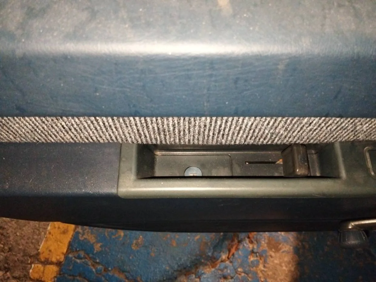 Foto de MANETA INTERIOR TRASERA IZQUIERDA VOLVO SERIE 740 BERLINA/FAMILIAR