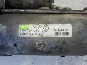 Foto de MOTOR ARRANQUE RENAULT MEGANE II BERLINA 5P referencia 8200628419A foto 6