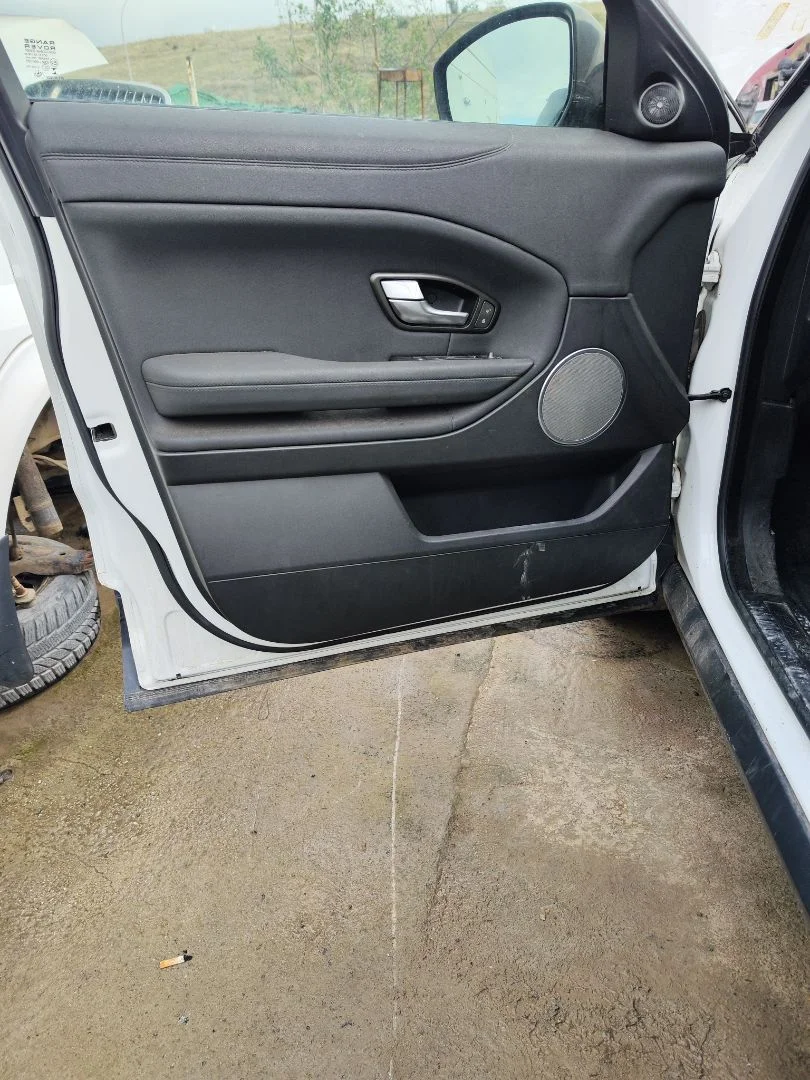 Foto de GUARNECIDO PUERTA DELANTERA IZQUIERDA LAND ROVER RANGE ROVER EVOQUE 2.0 Td4 CAT (150 CV / 110 KW)