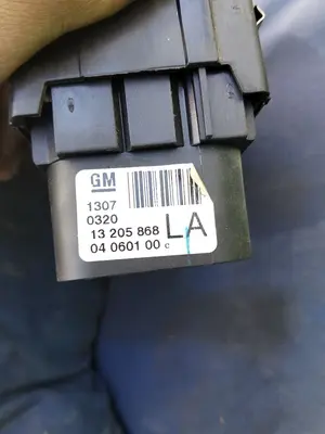 Foto de MANDO LUCES OPEL ZAFIRA B 1.9 CDTI (120 CV / 88 KW) referencia 13205868 foto 4