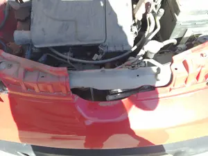 Foto de TRAVESAÑO SUPERIOR PEUGEOT 107 1.0 CAT (384F) (68 CV / 50 KW)