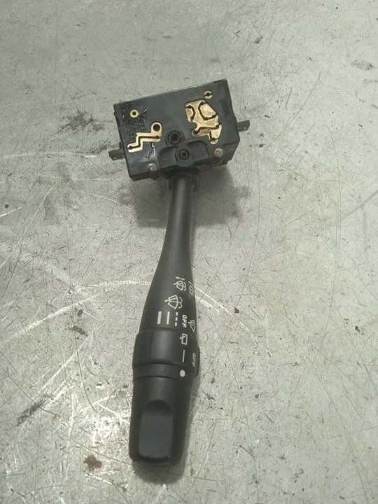 Foto de MANDO LIMPIA NISSAN MICRA (K11) 1.0 16V CAT (54 CV / 40 KW) referencia 252605F800