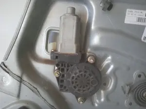 Foto de ELEVALUNAS DELANTERO DERECHO KIA SPORTAGE (KM) 2.0 CAT (141 CV / 104 KW) referencia 834801F010 foto 3