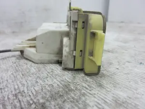 Foto de CERRADURA PUERTA TRASERA DERECHA FORD FOCUS BERLINA (CAK) 1.8 TDDI Turbodiesel CAT (90 CV / 66 KW) referencia XS41A26412BH foto 2