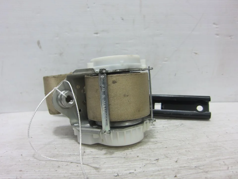 Foto de CINTURON SEGURIDAD TRASERO DERECHO JAGUAR XF 2.7 V6 Diesel CAT (207 CV / 152 KW) referencia 33017492B