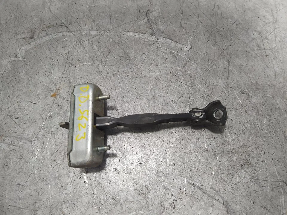 Foto de NO IDENTIFICADO TOYOTA COROLLA (E12) 1.6 16V (110 CV / 81 KW) referencia 6861002160