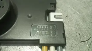 Foto de AMPLIFICADOR DE ANTENA AUDI A3 SPORTBACK (8PA) 2.0 TDI (140 CV / 103 KW) referencia 8P4035225 foto 5