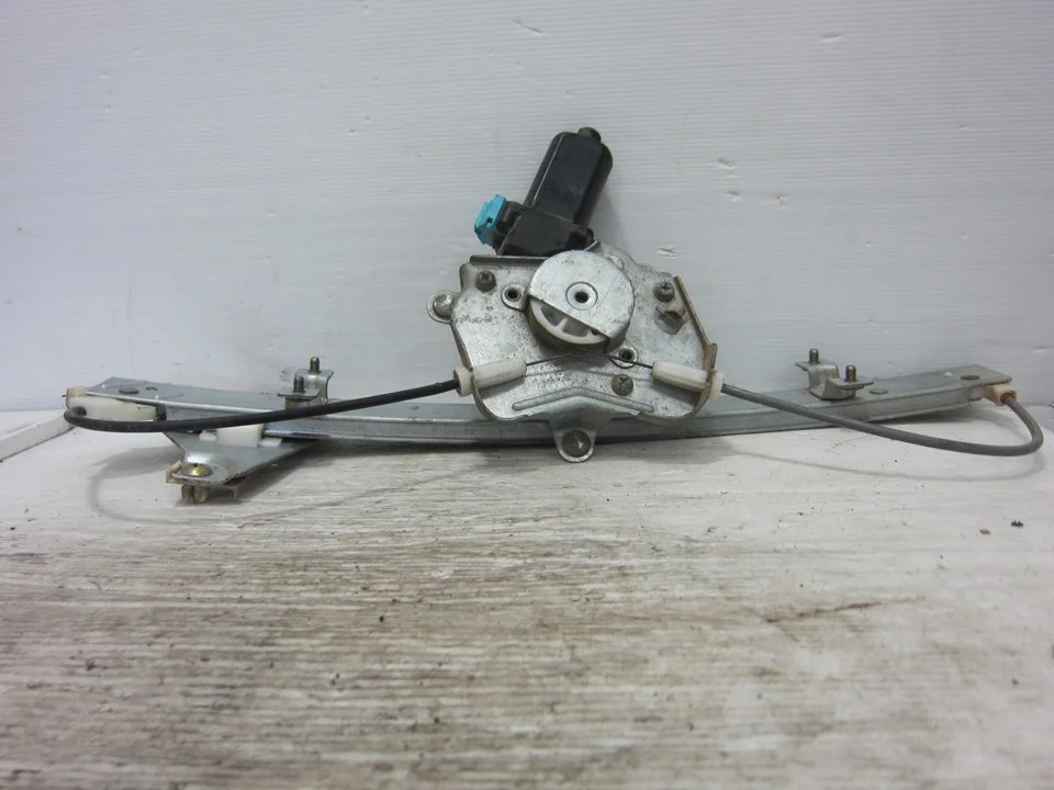 Foto de ELEVALUNAS TRASERO DERECHO DAEWOO REZZO 1.6 CAT (105 CV / 77 KW) referencia 94566227