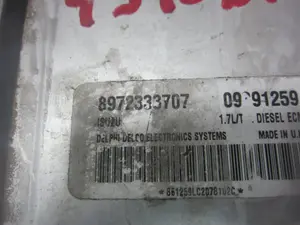 Foto de CENTRALITA MOTOR UCE OPEL CORSA C 1.7 16V DI CAT (Y 17 DTL / LK8) (65 CV / 48 KW) referencia 8972333707 foto 3