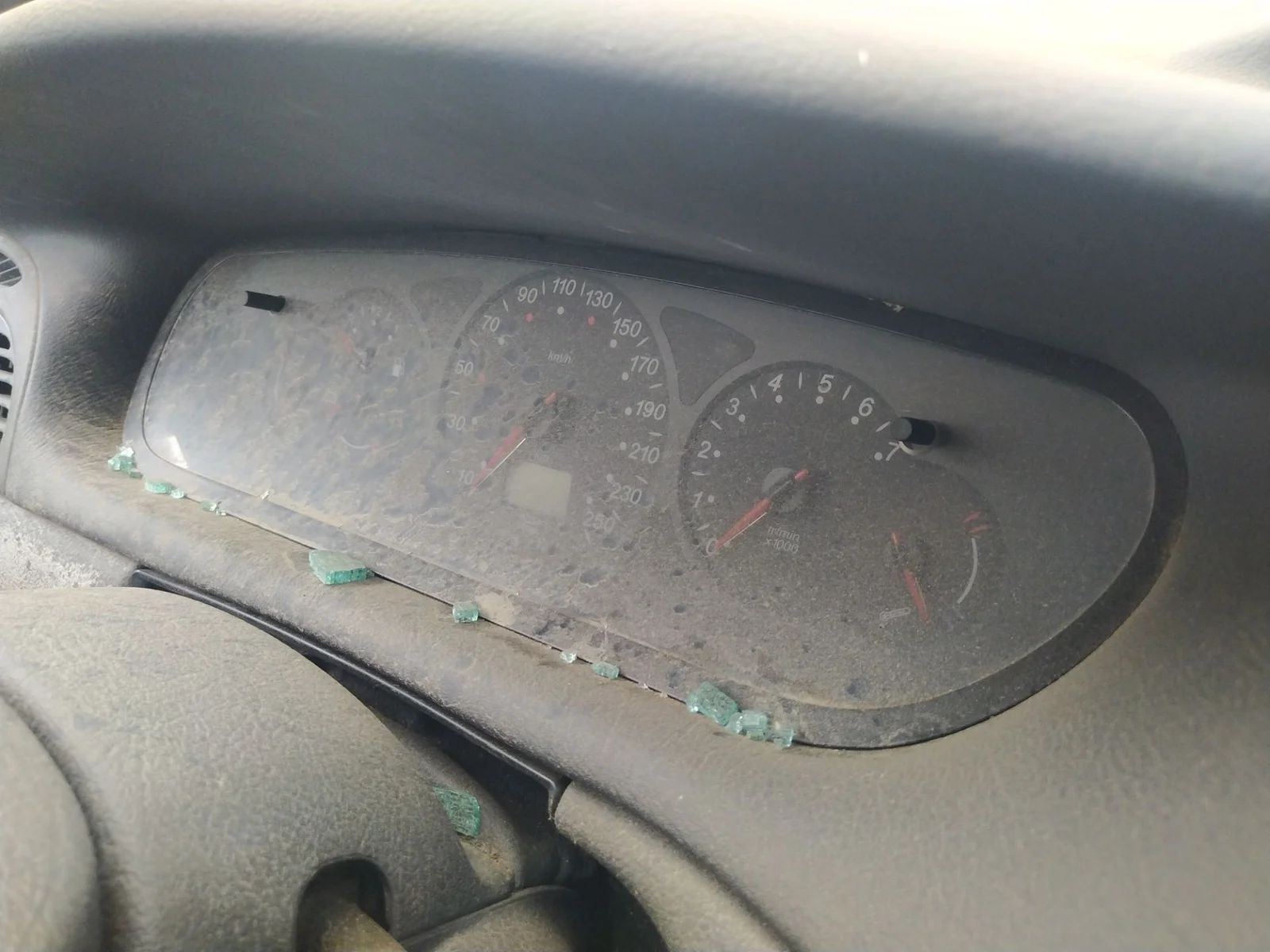 Foto de CUADRO INSTRUMENTOS CITROEN C5 BERLINA 2.0 HDi (109 CV / 80 KW)