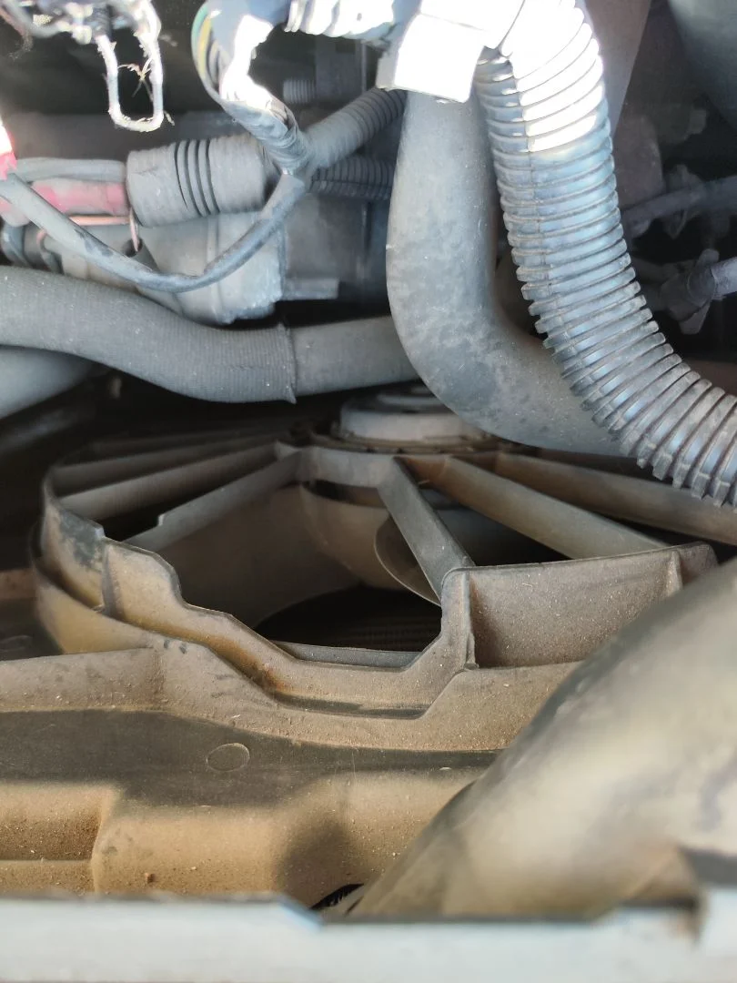Foto de ELECTROVENTILADOR RENAULT MEGANE II BERLINA 5P 1.5 dCi Diesel (106 CV / 78 KW)