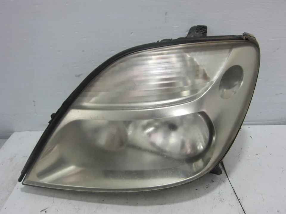 Foto de FARO IZQUIERDO RENAULT SCENIC RX4 (JA0) 2.0 16V (139 CV / 102 KW) referencia 7700432098