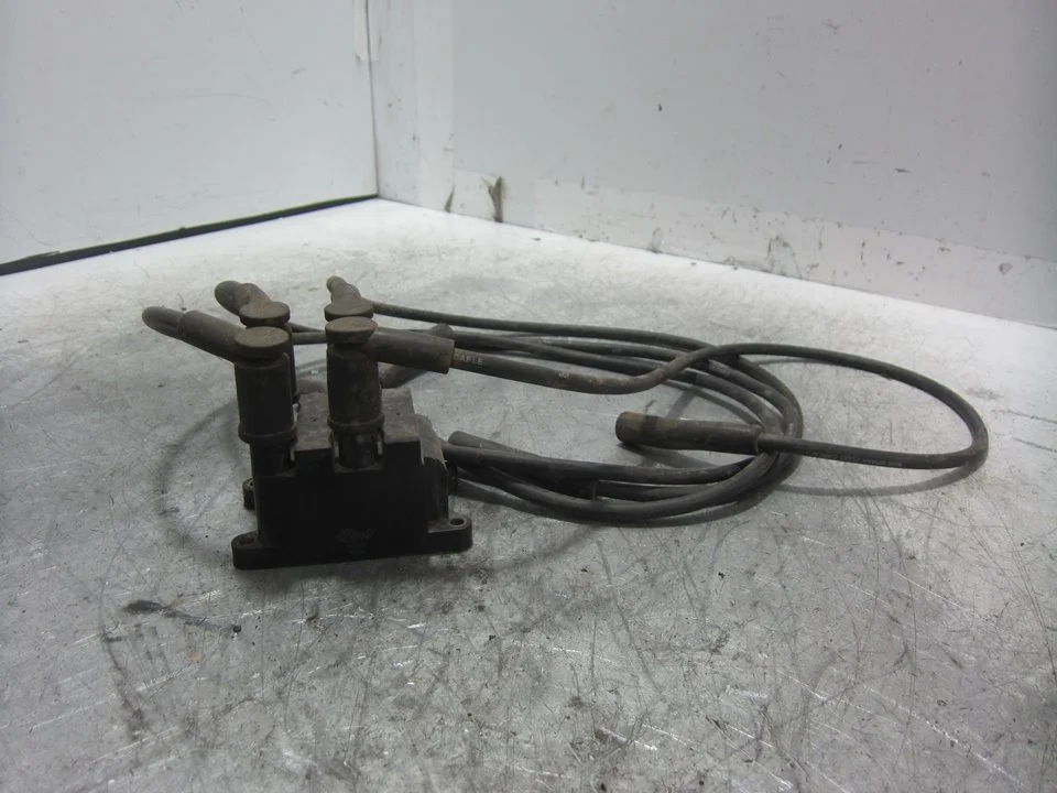 Foto de BOBINA ENCENDIDO FORD MONDEO BERLINA (GE) 1.8 CAT (125 CV / 92 KW) referencia 880049