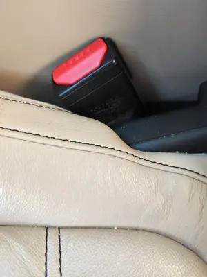 Foto de PRETENSOR AIRBAG IZQUIERDO JAGUAR XE 2.0  Turbo CAT (200 CV / 147 KW) referencia GX7314B750AB