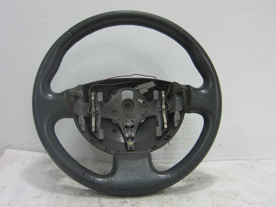 Foto de VOLANTE RENAULT SCENIC II (JM) 1.5 dCi Diesel (101 CV / 74 KW) referencia 200106306E