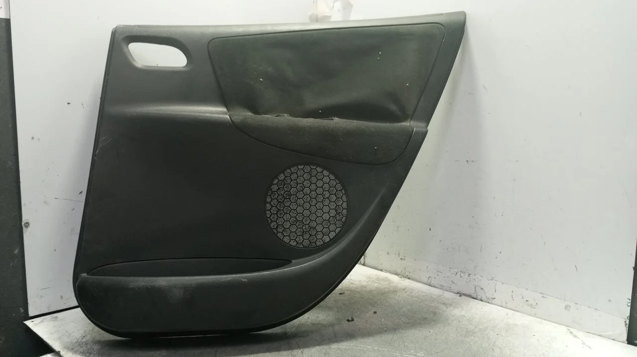 Foto de GUARNECIDO PUERTA TRASERA DERECHA PEUGEOT 207 SW 1.4 16V VTi (95 CV / 70 KW) referencia 9333ZY