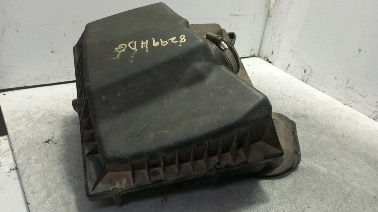 Foto de CAJA FILTRO AIRE OPEL ASTRA J BERLINA 5P 1.7 16V CDTI (110 CV / 81 KW) referencia 13272777