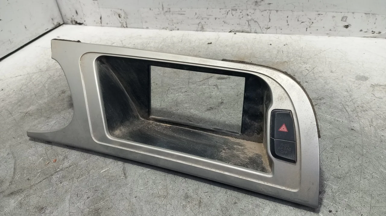 Foto de NO IDENTIFICADO AUDI A4 AVANT (8K5) 2.0 16V TDI (143 CV / 105 KW) referencia 8K1857186G