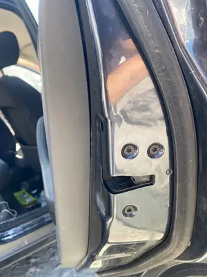 Foto de CERRADURA PUERTA DELANTERA IZQUIERDA FORD FOCUS SPORTBREAK (CB4)