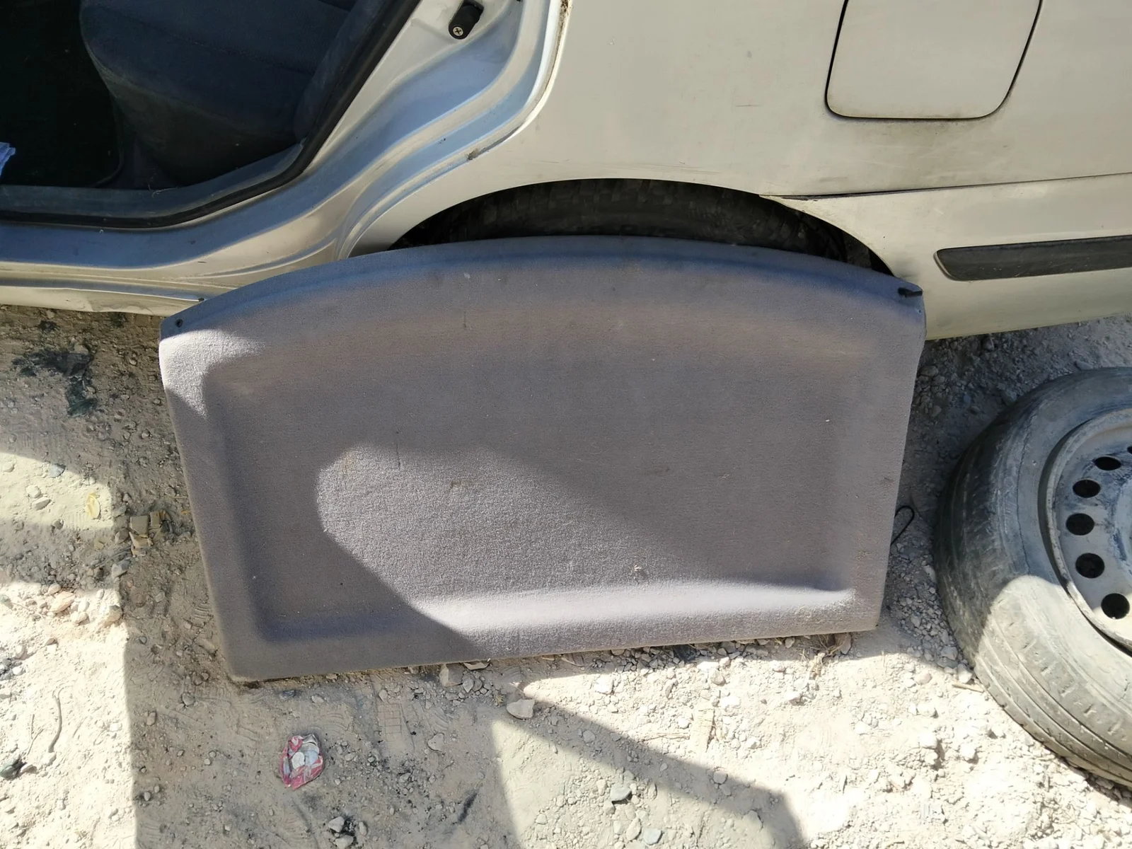 Foto de BANDEJA TRASERA HYUNDAI ELANTRA (XD) 2.0 CRDi CAT (113 CV / 83 KW)