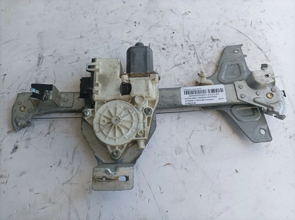 Foto de ELEVALUNAS TRASERO IZQUIERDO CITROEN C4 BERLINA 2.0 16V CAT (RFN / EW10J4) (136 CV / 100 KW) referencia 0130822239