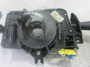 Foto de MANDO MULTIFUNCION DACIA LOGAN 1 1.6 CAT (87 CV / 64 KW) referencia 8200213173 foto 3