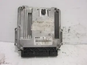 Foto de CENTRALITA MOTOR UCE RENAULT SCENIC III (JZ) 1.6 dCi Diesel FAP (131 CV / 96 KW) referencia 0281018659