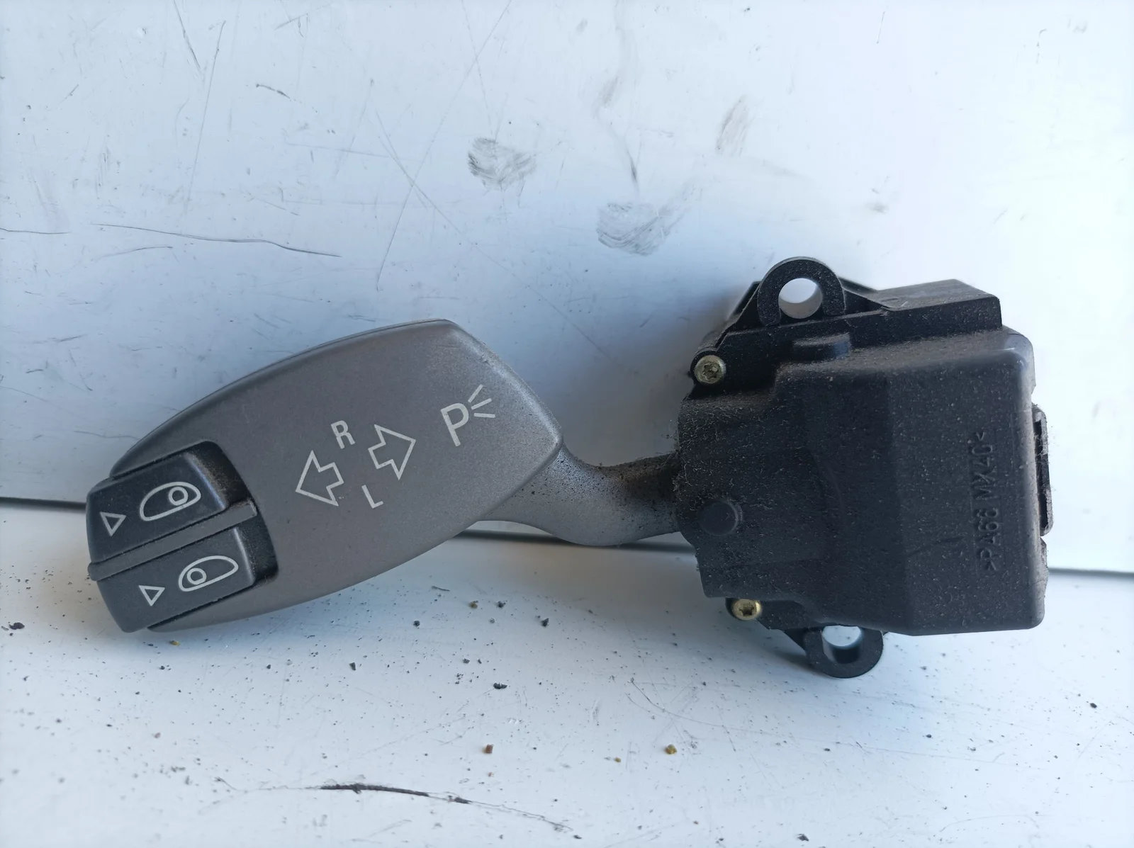 Foto de MANDO INTERMITENTES BMW SERIE 7 (E65/E66) referencia 6911516B