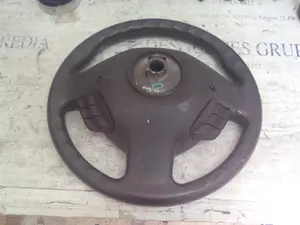 Foto de VOLANTE OPEL CORSA C 1.7 16V DI CAT (Y 17 DTL / LK8) (65 CV / 48 KW) referencia 8039566 foto 2