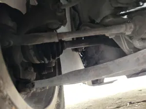 Foto de TRANSMISION DELANTERA IZQUIERDA VOLKSWAGEN POLO IV (9N1) 1.4 16V (75 CV / 55 KW) referencia 6Q0407451NV