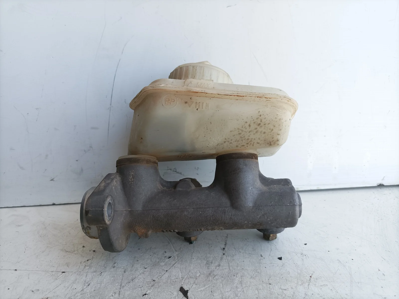 Foto de BOMBA FRENO OPEL CORSA B referencia 90481764