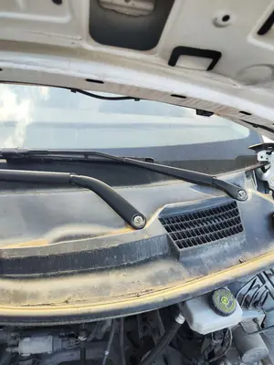 Foto de BRAZO LIMPIA DELANTERO IZQUIERDO MERCEDES-BENZ VITO FURGÓN (447) 1.6 CDI CAT (114 CV / 84 KW) referencia A4478200000