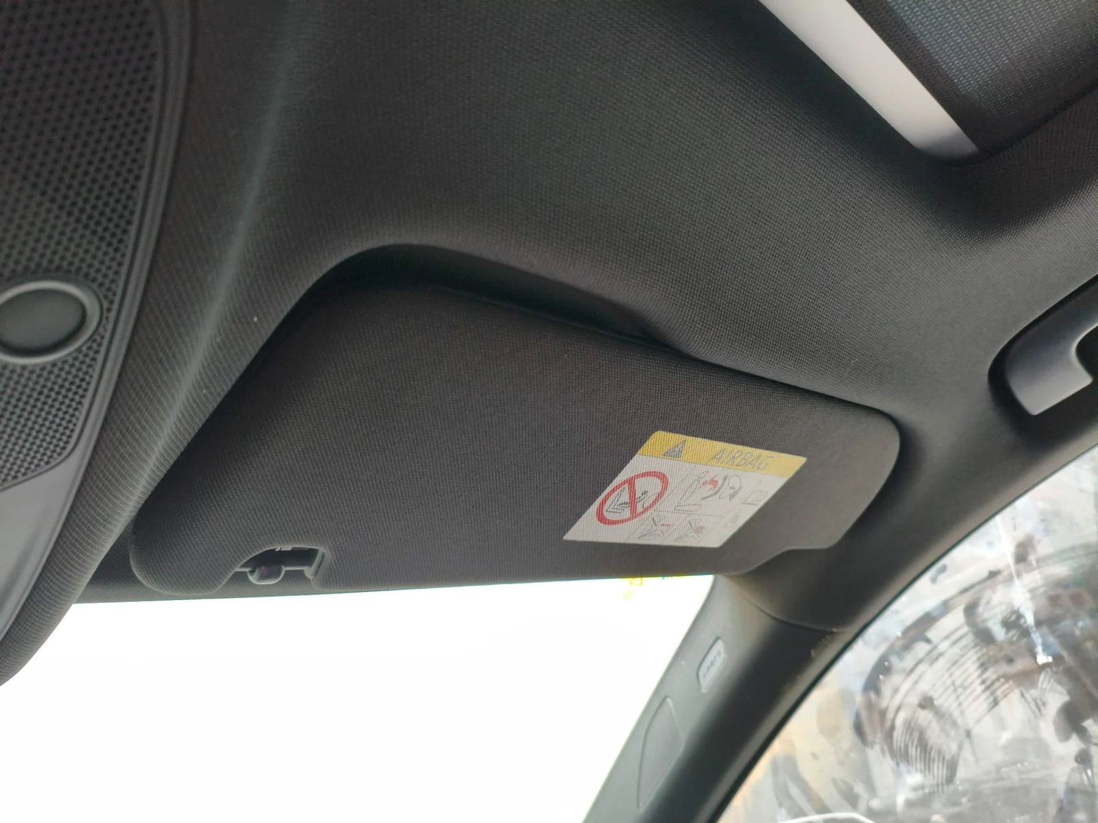 Foto de PARASOL DERECHO AUDI SQ7 (4MB) 4.0 V8 TDI (435 CV / 320 KW) referencia 4M0857552J