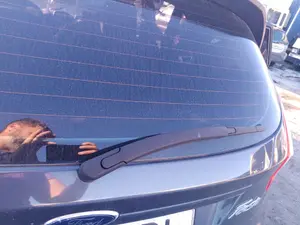 Foto de BRAZO LIMPIA TRASERO FORD FIESTA (CNN) 1.5 TDCi CAT (75 CV / 55 KW) referencia 1513761